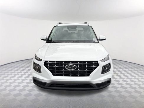 New 2026 Hyundai Venue SEL image 2