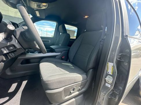 New 2026 RAM 2500 Big Horn AWD/4WD image 13