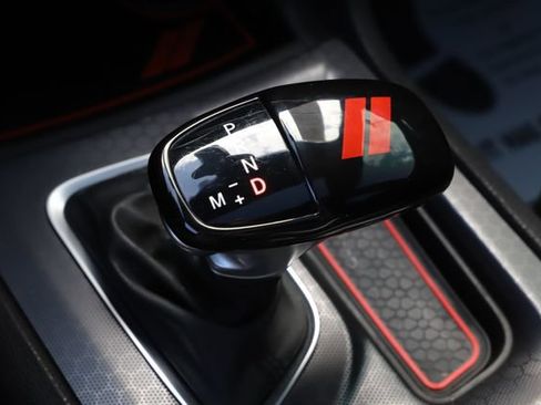 Used 2016 Dodge Charger R/T Scat Pack w/ Beats Audio Group RWD image 31
