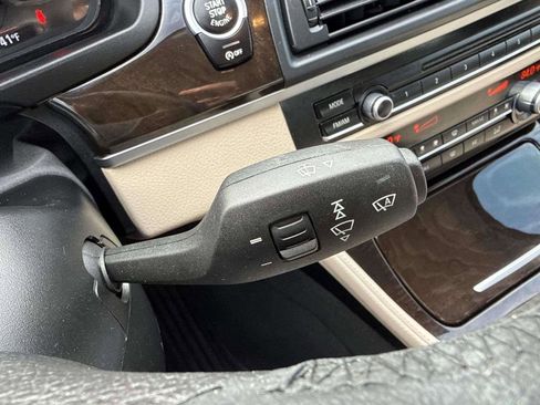 Used 2013 BMW 535i xDrive Sedan image 32