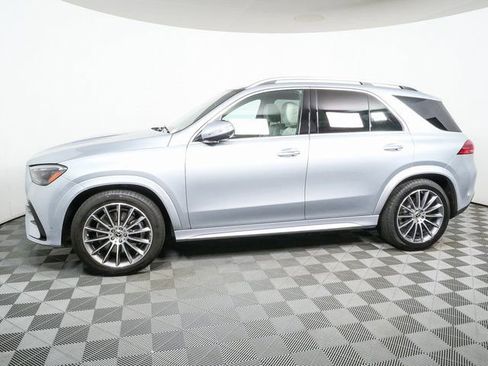 Used 2024 Mercedes-Benz GLE 450 4MATIC image 2