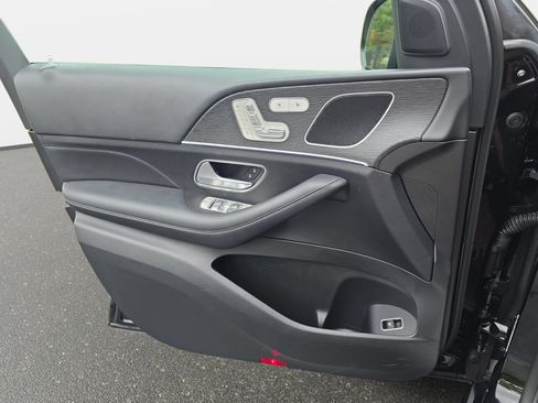 Used 2024 Mercedes-Benz GLE 350 4MATIC w/ AMG Line Exterior image 26