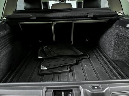 Used 2021 Land Rover Range Rover P525 Westminster Edition image 13