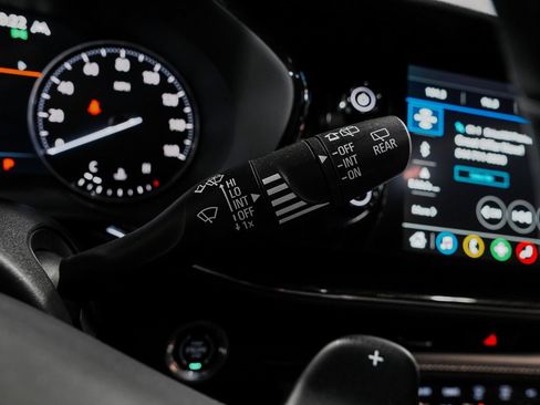 Used 2023 Buick Envision Essence image 26