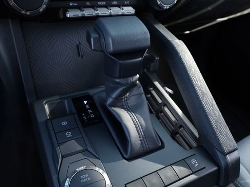 New 2025 Toyota Tacoma SR5 image 5