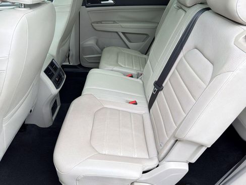 Used 2018 Volkswagen Atlas SEL Premium AWD/4WD image 14