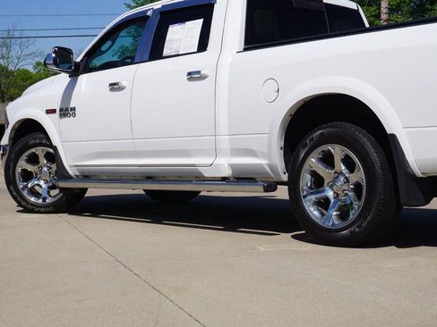 Used 2017 RAM 1500 Laramie w/ Convenience Group AWD/4WD image 15