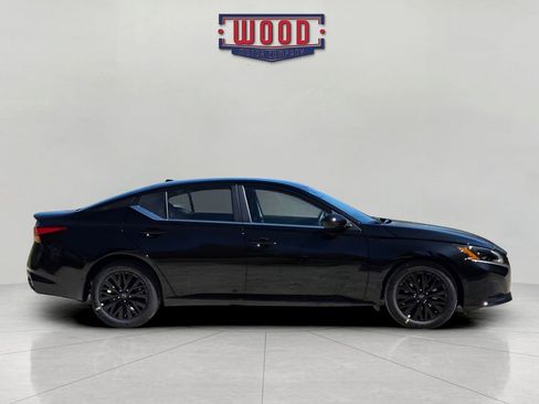 New 2026 Nissan Altima 2.5 SV FWD image 2