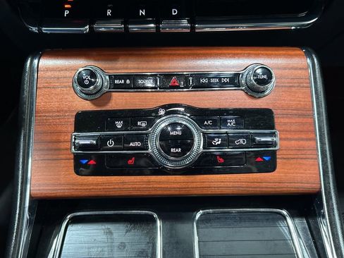 Certified 2024 Lincoln Aviator Reserve image 22