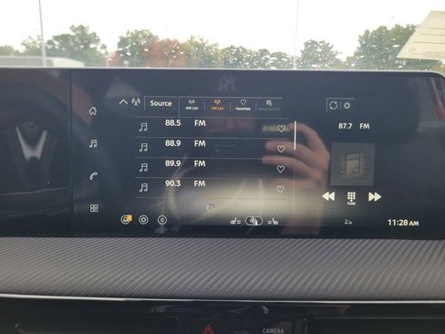 New 2026 Nissan Kicks SR w/ Cold Weather Package image 24