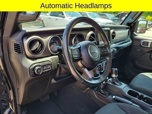 Used 2019 Jeep Wrangler Unlimited Sport S AWD/4WD image 16