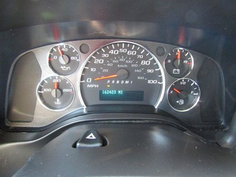 Used 2013 Chevrolet Express 3500 image 12