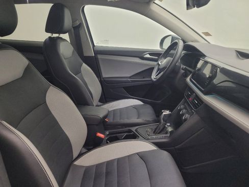 Used 2022 Volkswagen Taos SEL w/ Panoramic Sunroof Package FWD image 21