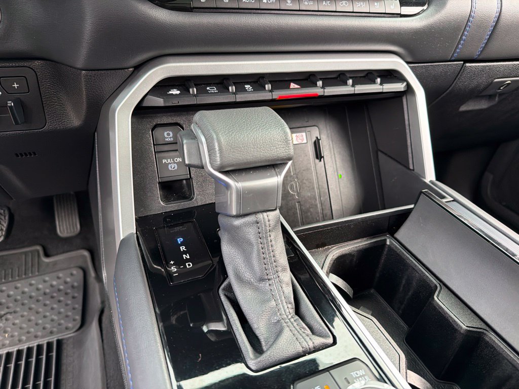 Used 2024 Toyota Sequoia Platinum AWD/4WD image 15