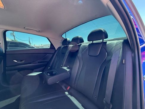 Used 2024 Hyundai Elantra Limited image 8
