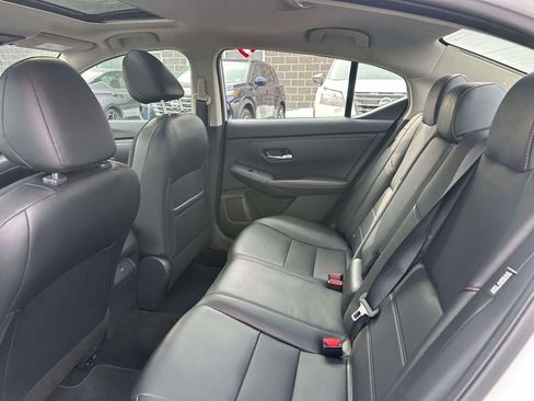 Used 2024 Nissan Sentra SR w/ SR Premium Package FWD image 10