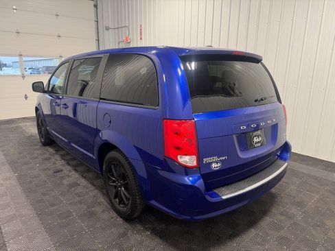 Used 2019 Dodge Grand Caravan GT image 4