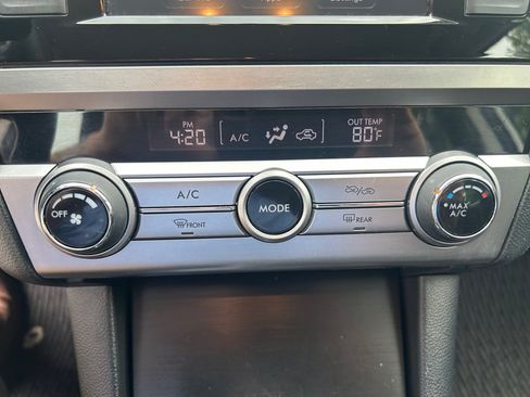 Used 2018 Subaru Outback 2.5i AWD/4WD image 18