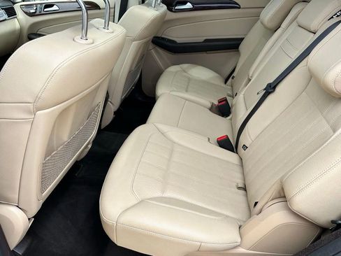 Used 2019 Mercedes-Benz GLS 450 4MATIC image 7