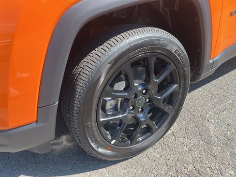 New 2026 Jeep Compass Latitude AWD/4WD image 9