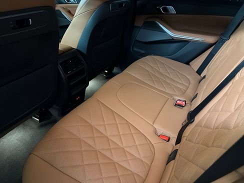 Used 2026 BMW X5 xDrive40i w/ M Sport Package image 21