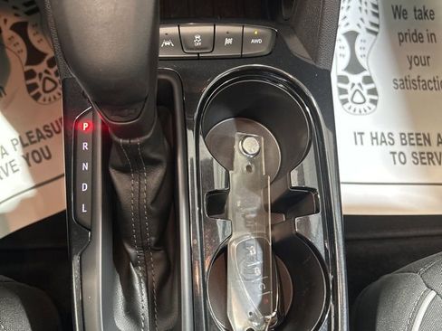 Used 2025 Chevrolet TrailBlazer LT w/ Driver Confidence Package image 32