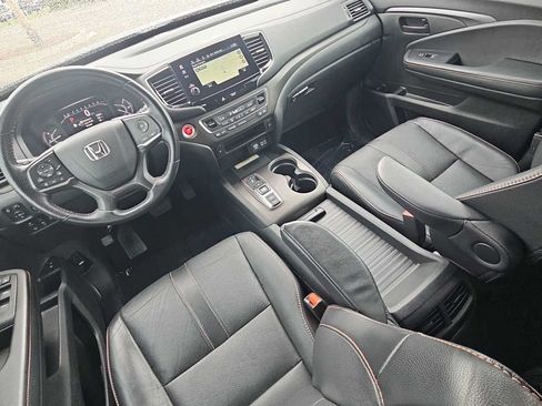 Used 2023 Honda Passport TrailSport image 23