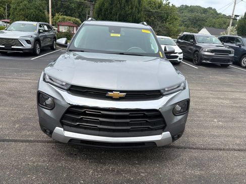 Used 2023 Chevrolet TrailBlazer LT w/ Convenience Package AWD/4WD image 8