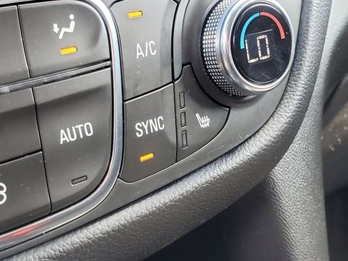 Used 2021 Chevrolet Equinox LT AWD/4WD image 19