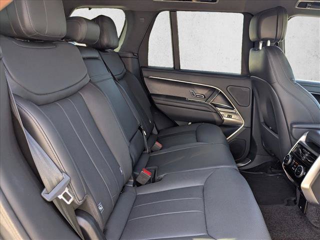 Used 2024 Land Rover Range Rover SE AWD/4WD image 16
