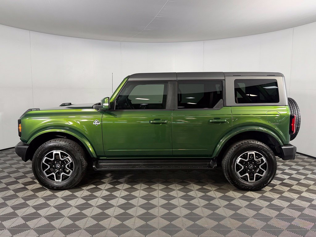 Used 2025 Ford Bronco Outer Banks AWD/4WD image 5