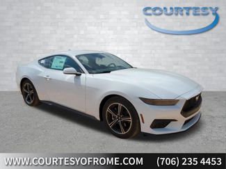 Used 2025 Ford Mustang Coupe RWD video 1