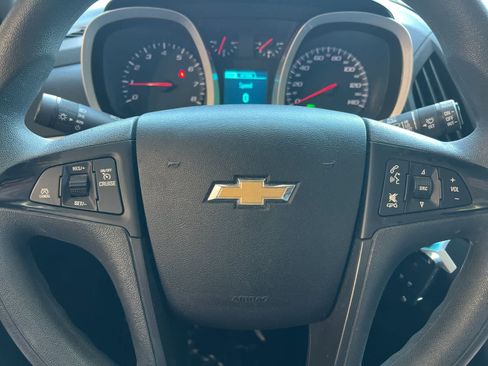 Used 2017 Chevrolet Equinox LS FWD image 22