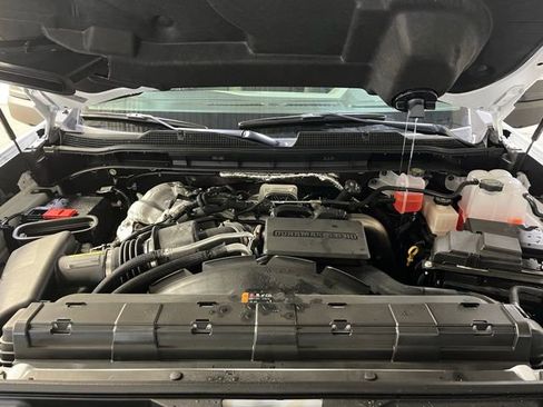Used 2026 Chevrolet Silverado 3500 LTZ w/ LTZ Convenience Package AWD/4WD image 28