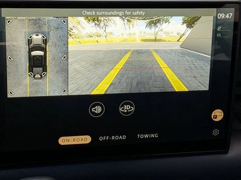 New 2025 Land Rover Defender 110 S image 12