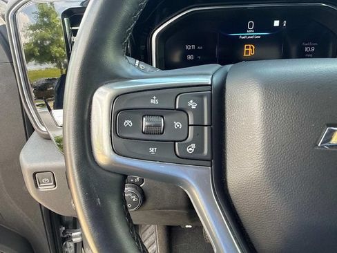 Used 2023 Chevrolet Silverado 1500 LT AWD/4WD image 29