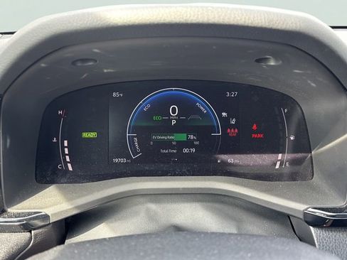 Used 2025 Toyota Camry LE image 23