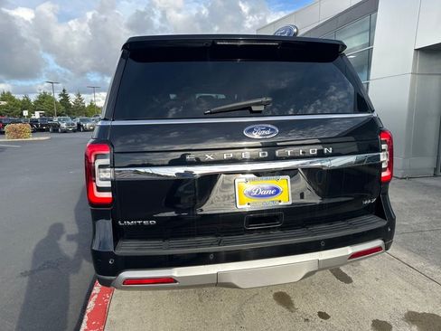 Used 2022 Ford Expedition Max Limited image 3