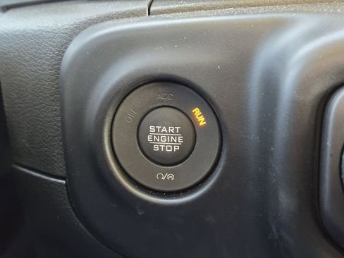 Certified 2022 Jeep Wrangler Unlimited Sahara image 24