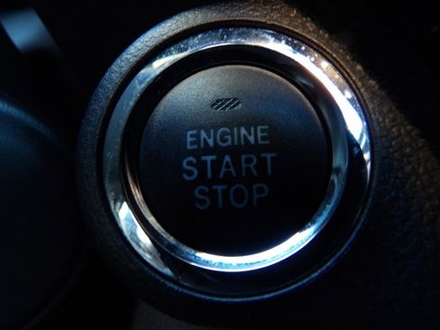 Used 2025 Subaru Forester Premium w/ Convenience Package #1 image 24