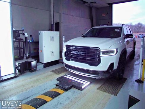 Used 2023 GMC Acadia SLT w/ Elevation Edition image 1