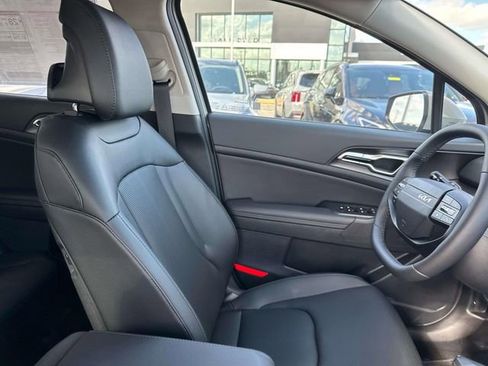 New 2026 Kia Sportage EX w/ EX Panorama Roof Package FWD image 15