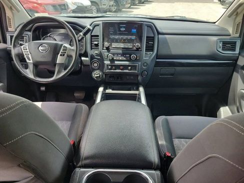 Used 2022 Nissan Titan SV w/ SV Convenience Package AWD/4WD image 23