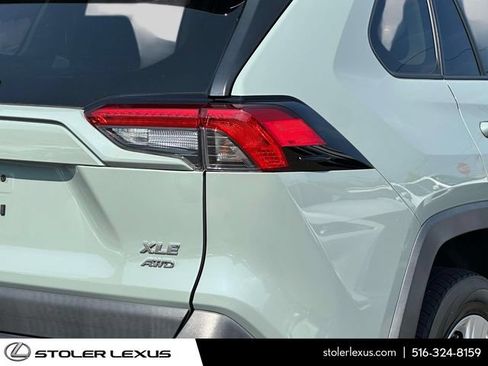 Used 2019 Toyota RAV4 XLE w/ Convenience Package AWD/4WD image 12