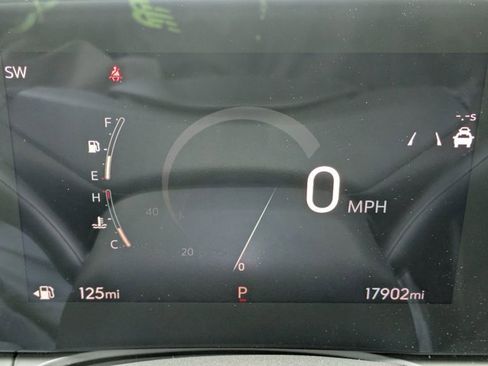 Used 2024 Buick Envista Sport Touring w/ Convenience I Package FWD image 11