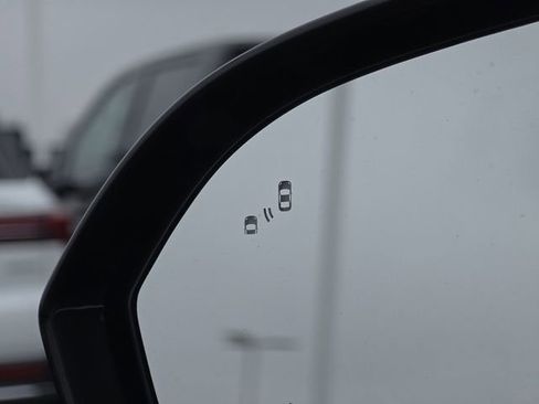 Used 2022 Lincoln Corsair AWD w/ Equipment Group 101A image 8