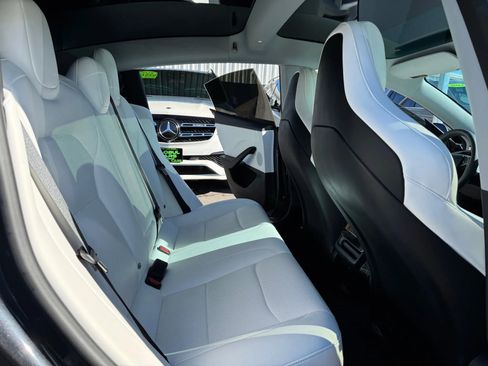 Used 2024 Tesla Model 3 Performance image 17