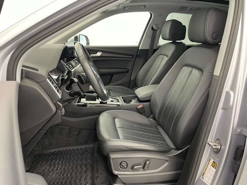 Certified 2023 Audi Q5 2.0T Premium w/ Convenience Package AWD/4WD image 5