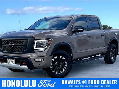 Used 2021 Nissan Titan PRO-4X w/ Pro-4x Convenience Package AWD/4WD image 1