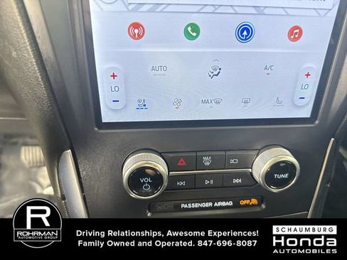 Used 2022 Ford Edge Titanium w/ Equipment Group 301A AWD/4WD image 10